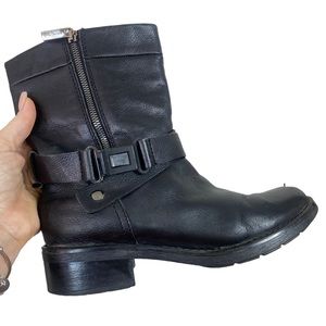 Aquatalia Black Moto Ankle Boots Zip Up - Size 9.5